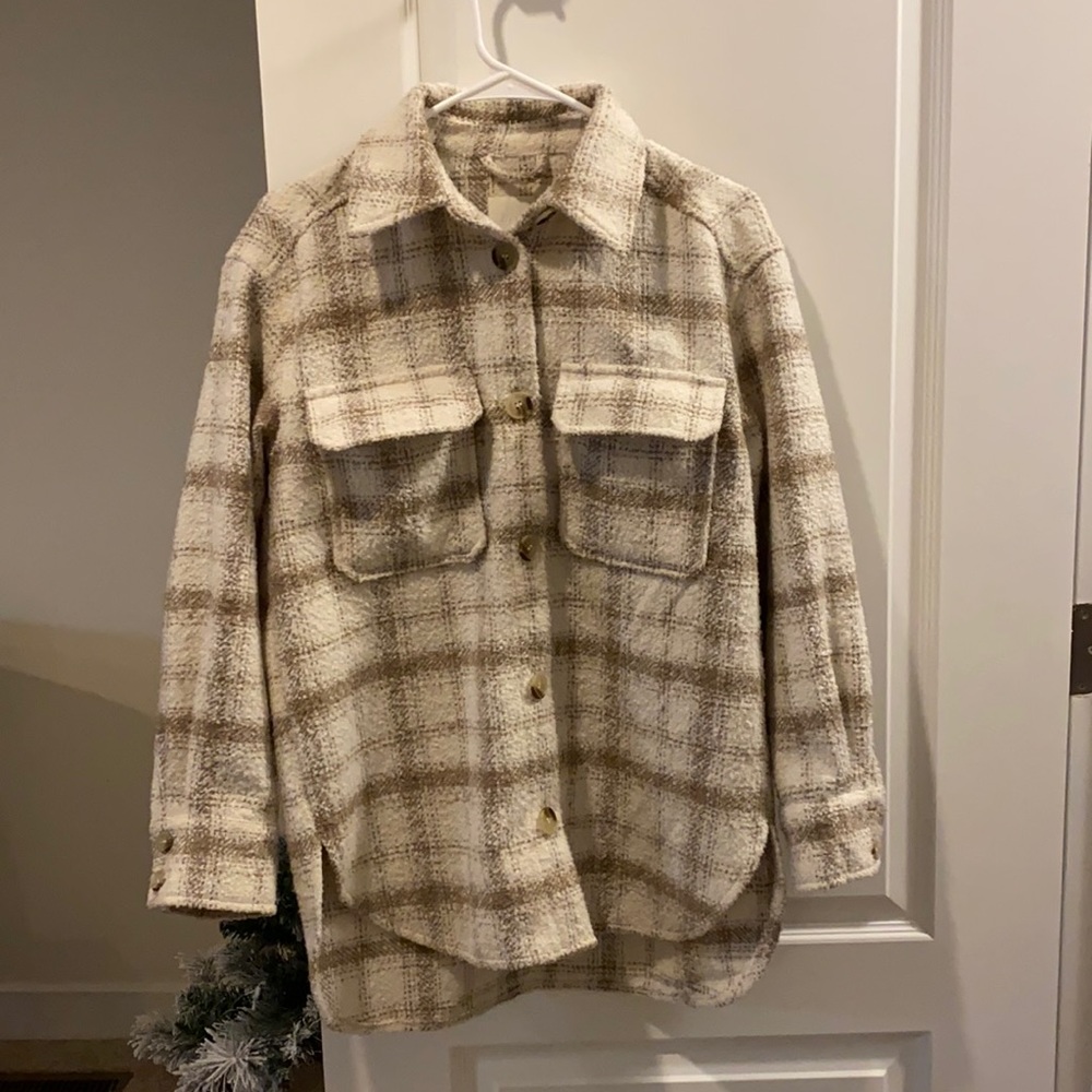 H&M plaid Shacket - Picture 2 of 2